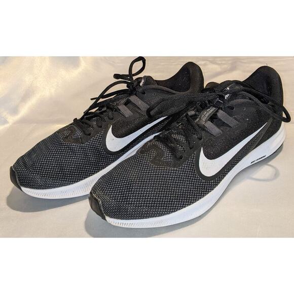 Nike Downshifter 9 Women's AQ7486-001 Black White Running Shoes Sneakers Size 10 - Picture 1 of 9